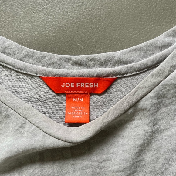 Size M Joe Fresh grey/silver sequin blouse top for casual wear - Picture 2 of 3